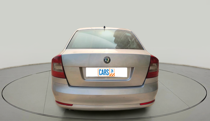 2011 Skoda Laura AMBIENTE 2.0 TDI CR AT, Diesel, Automatic, 1,87,564 km, exterior