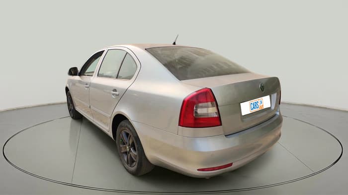 2011 Skoda Laura AMBIENTE 2.0 TDI CR AT, Diesel, Automatic, 1,87,564 km, exterior