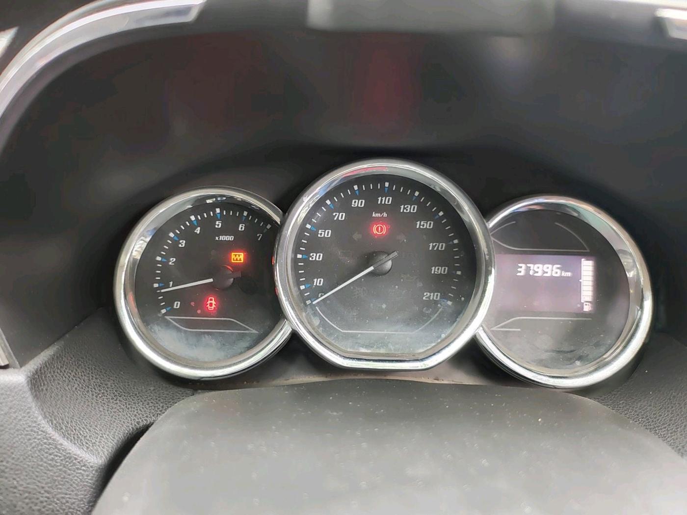 2020 Renault Duster RXZ 1.5 PETROL MT, Petrol, Manual, 37,996 km, interior