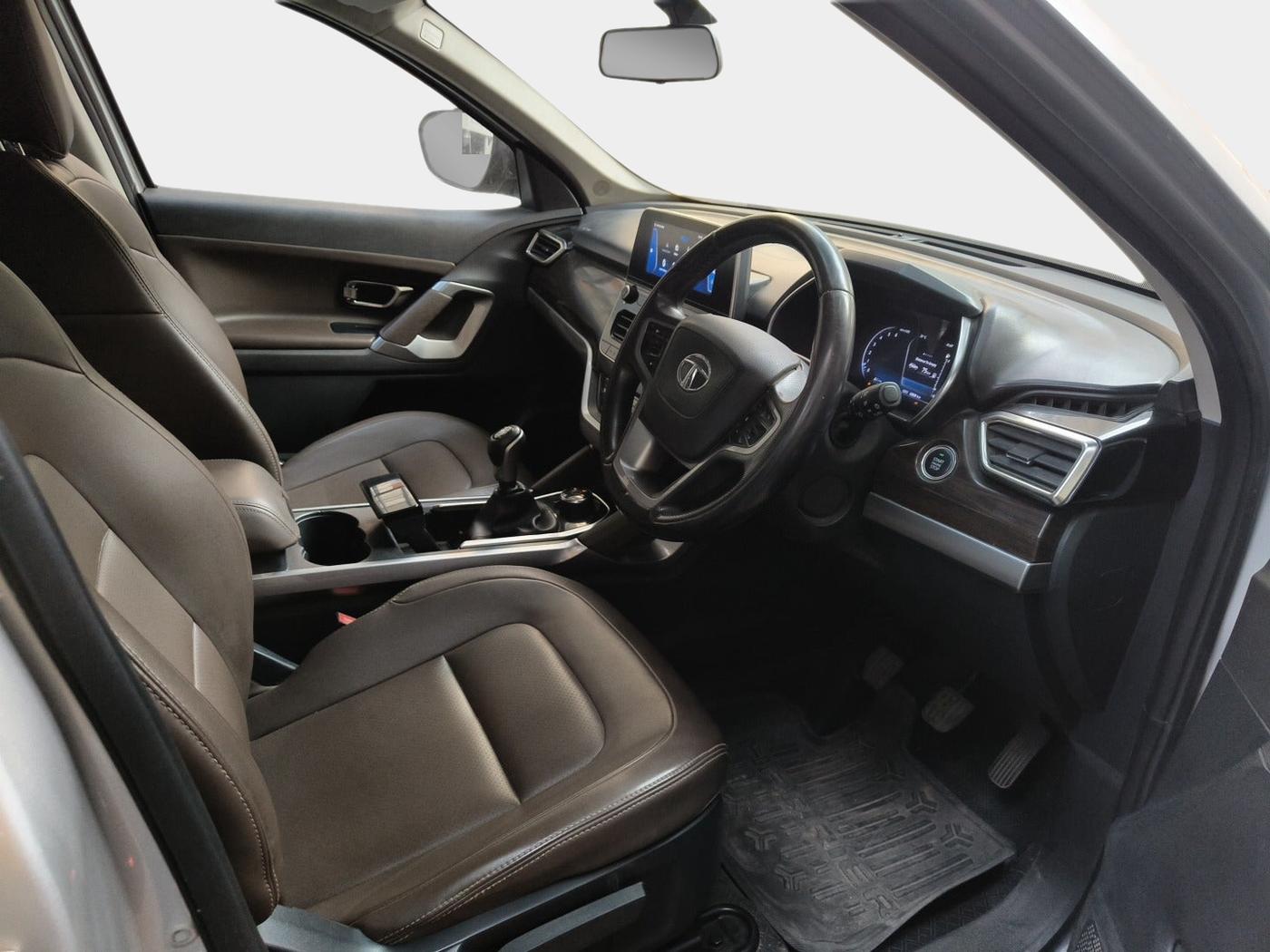 2019 Tata Harrier XZ 2.0L, Diesel, Manual, 63,838 km, interior
