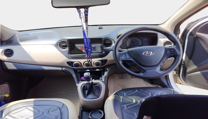 2016 Hyundai Xcent SX 1.2, Petrol, Manual, 81,910 km, interior