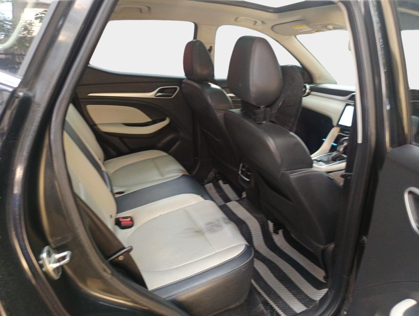 2023 MG ASTOR SHARP 1.5 CVT, Petrol, Automatic, 28,446 km, interior