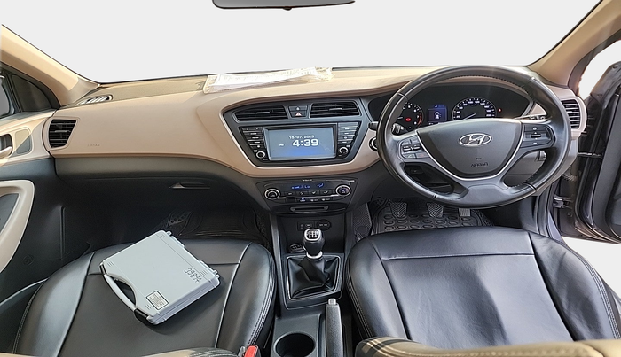 2017 Hyundai Elite i20 ASTA 1.2 (O), Petrol, Manual, 38,960 km, interior