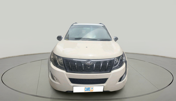 2015 Mahindra XUV500 W10, Diesel, Manual, 83,500 km, exterior