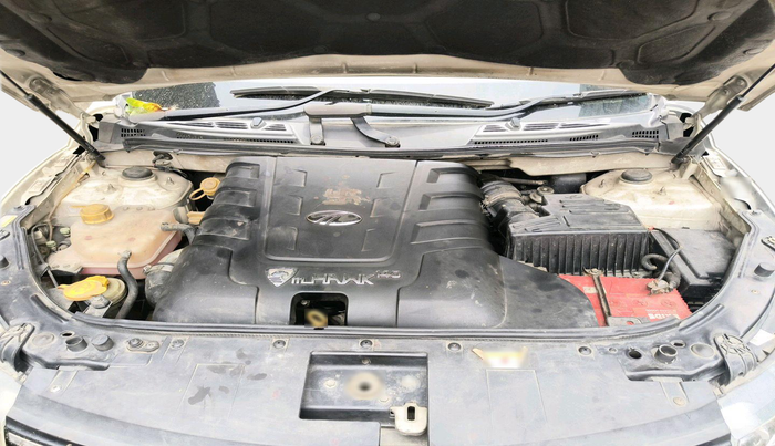 2015 Mahindra XUV500 W10, Diesel, Manual, 83,500 km, exterior
