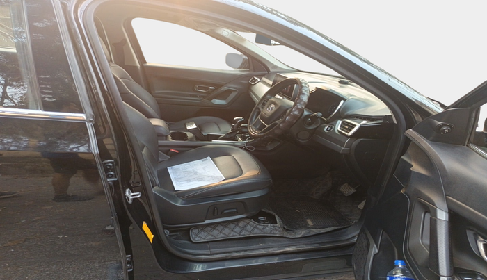 2020 Tata Harrier XZA PLUS 2.0L DARK EDITION, Diesel, Automatic, 51,941 km, interior