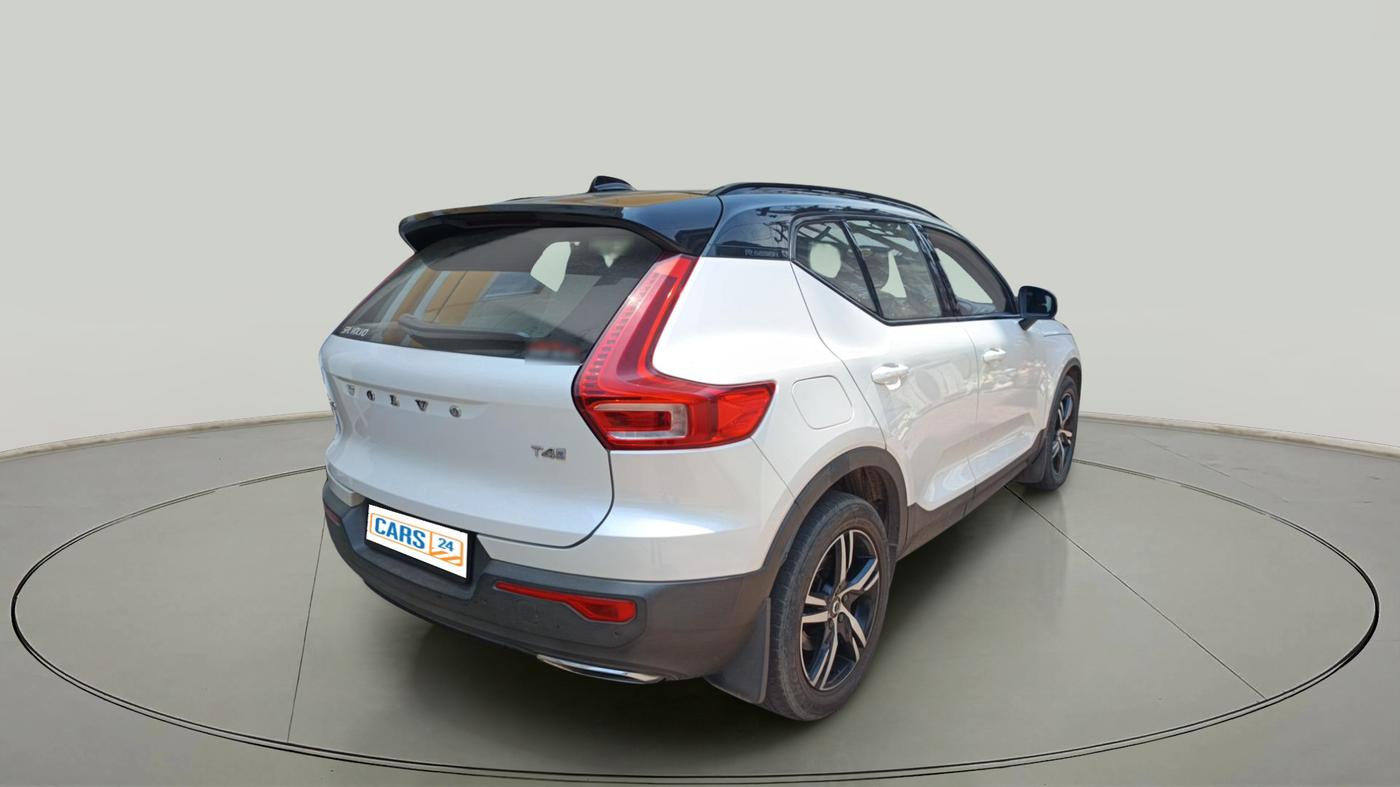 2020 Volvo XC 40 T4 R Design, Petrol, Automatic, 63,710 km, exterior