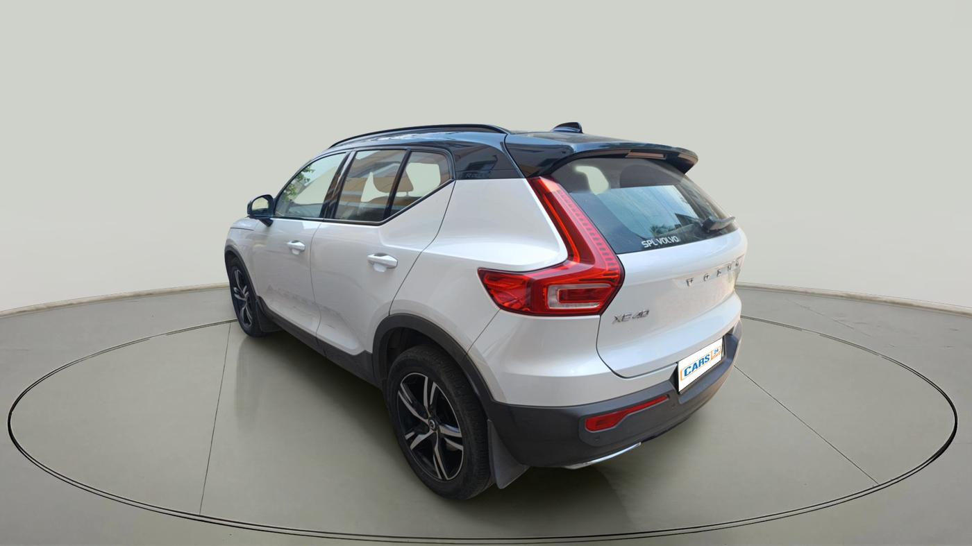 2020 Volvo XC 40 T4 R Design, Petrol, Automatic, 63,710 km, exterior