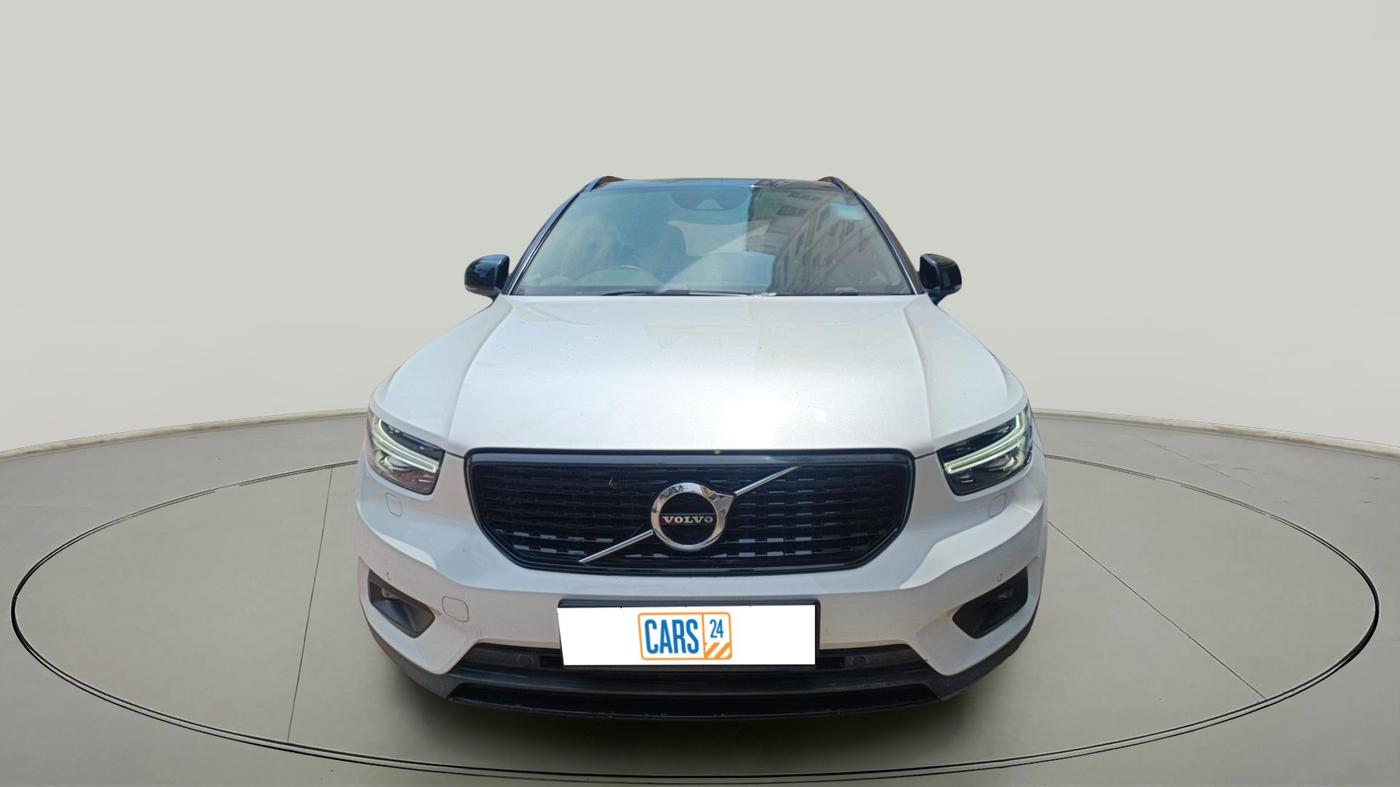 2020 Volvo XC 40 T4 R Design, Petrol, Automatic, 63,710 km, exterior