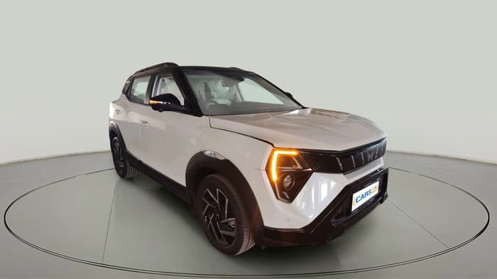 2024 Mahindra XUV 3XO AX7L 1.2 TGDi, Petrol, Manual, 1,350 km, exterior