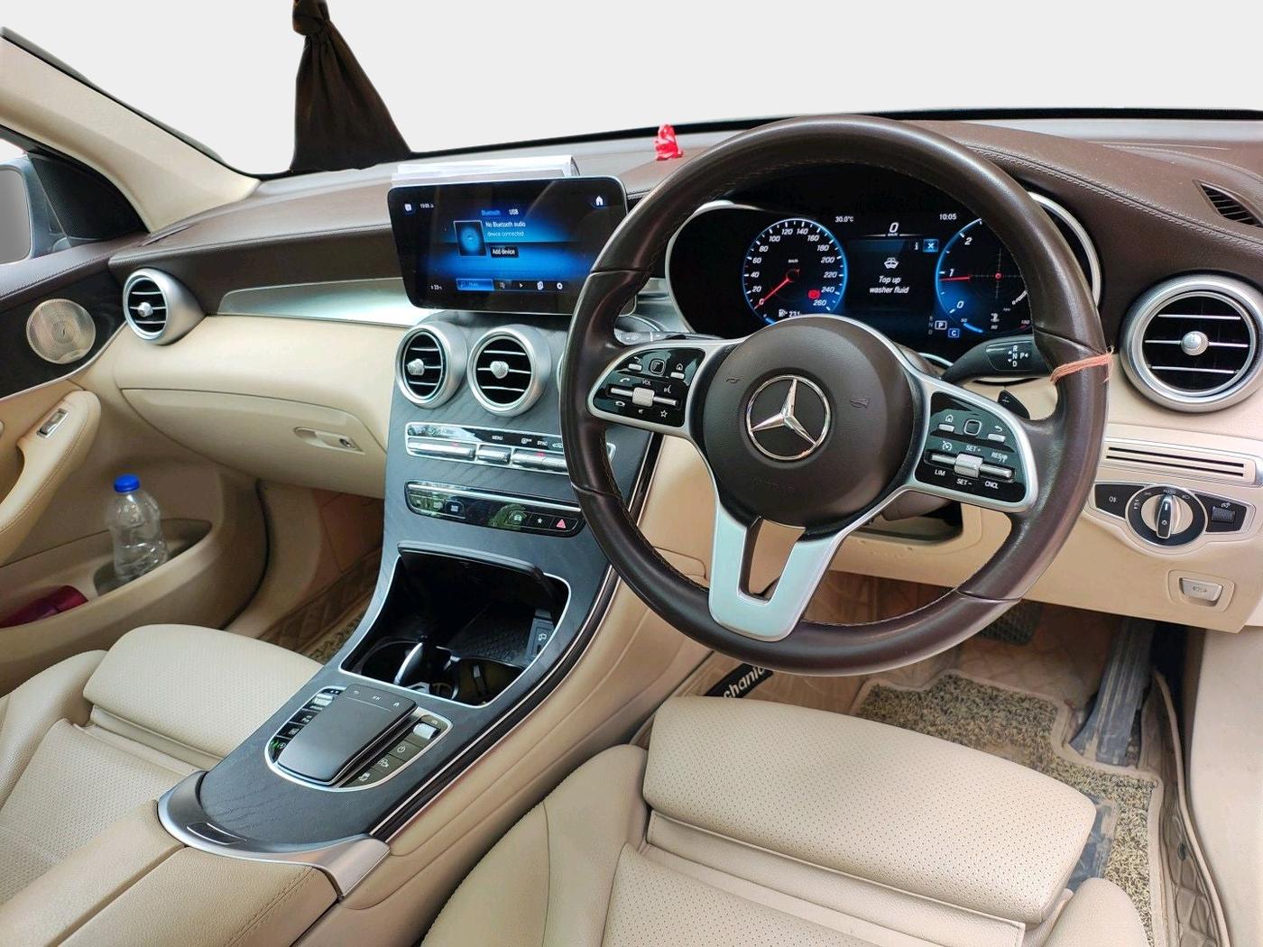 2022 Mercedes Benz GLC CLASS 220d 4MATIC , Diesel, Automatic, 8,726 km, interior