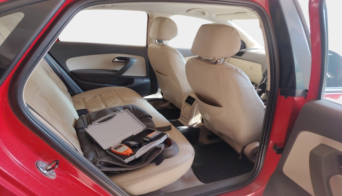 2011 Volkswagen Vento COMFORTLINE 1.6, Petrol, Manual, 78,061 km, interior