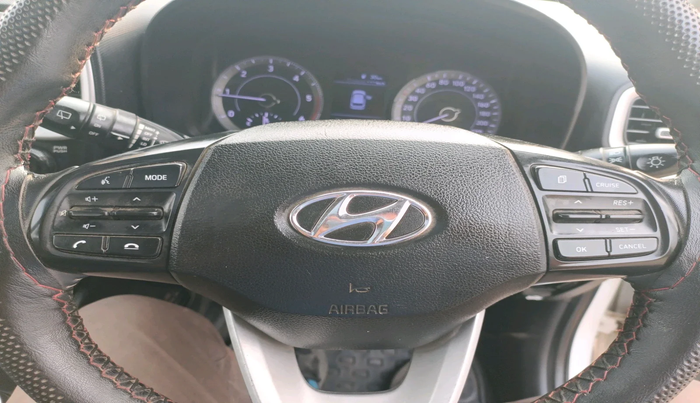 2020 Hyundai VENUE SX(O) 1.4 CRDI, Diesel, Manual, 1,32,305 km, interior