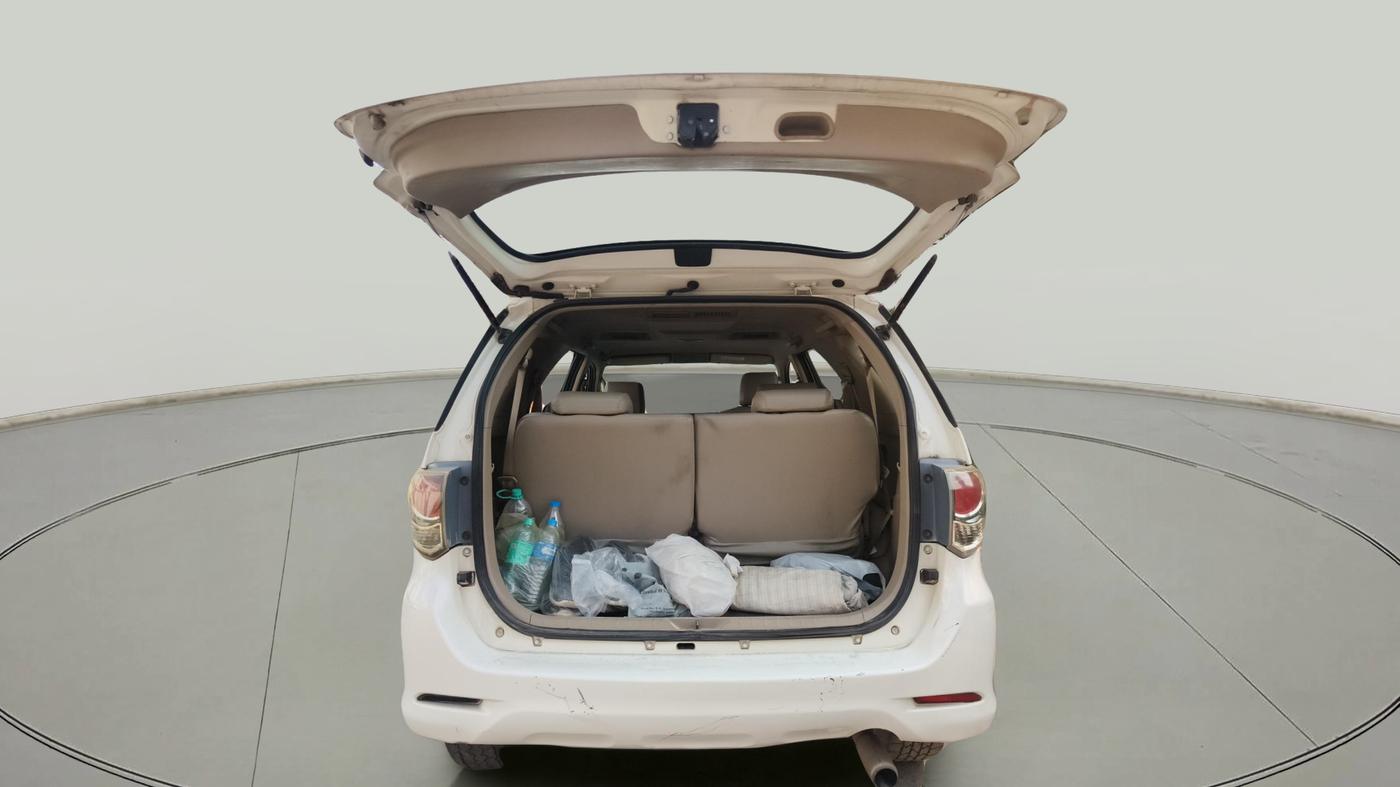 2013 Toyota Fortuner 3.0 4X2 AT, Diesel, Automatic, 1,41,284 km, exterior
