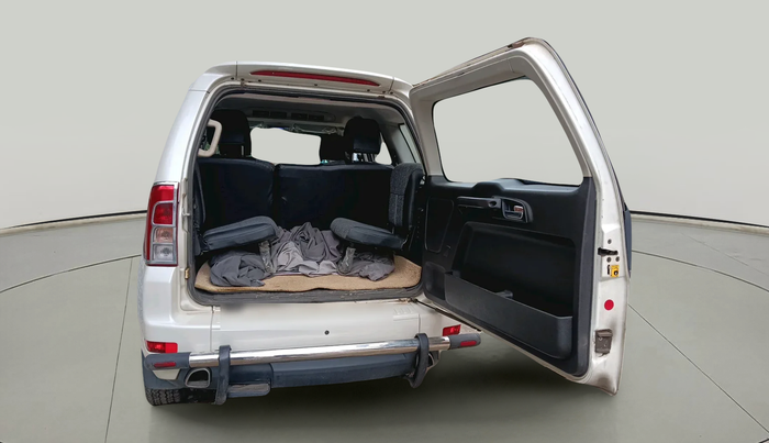 2016 Tata Safari Storme 2.2 EX 4X2, Diesel, Manual, 25,534 km, exterior