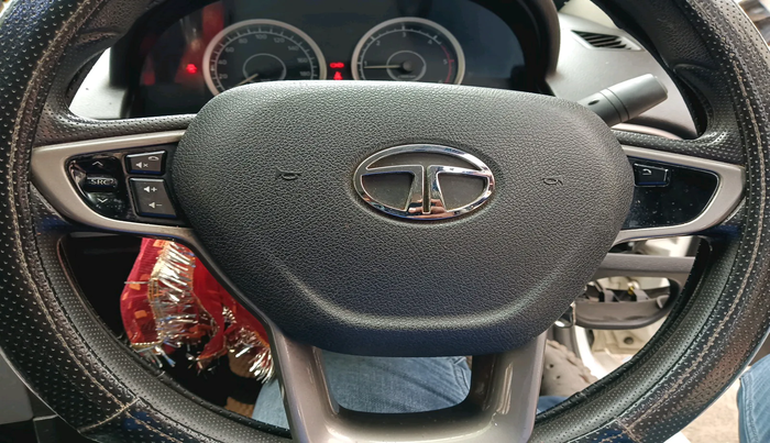 2016 Tata Safari Storme 2.2 EX 4X2, Diesel, Manual, 25,534 km, interior