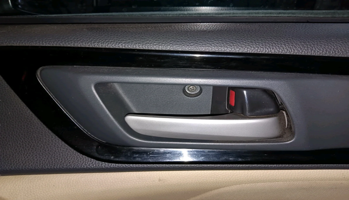 2019 Honda Amaze 1.5L I-DTEC V, Diesel, Manual, 1,56,413 km, interior