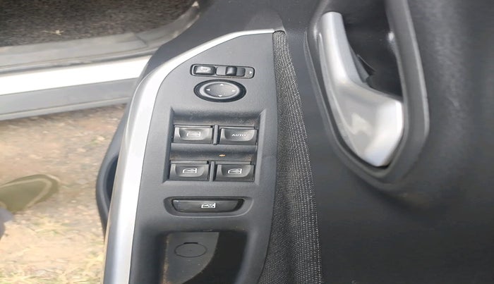 2022 Nissan MAGNITE XV PREMIUM TURBO CVT, Petrol, Automatic, 15,164 km, interior