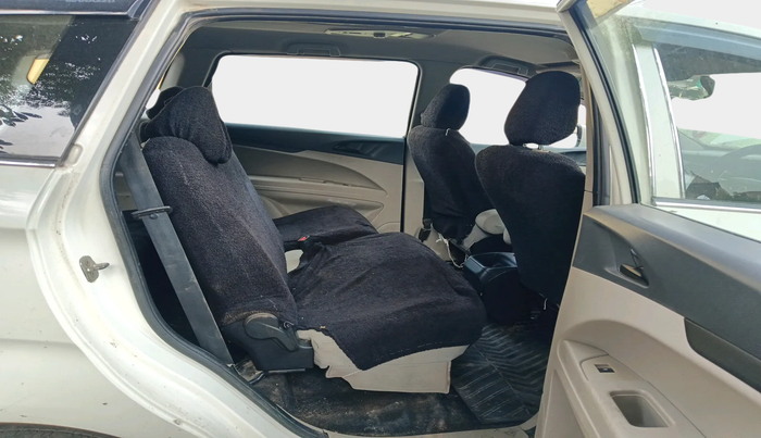 2019 Mahindra MARAZZO M2 8 STR, Diesel, Manual, 1,71,341 km, interior