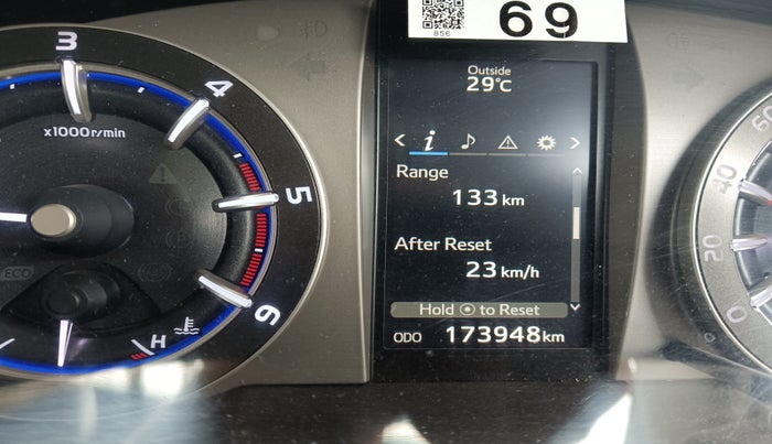 2017 Toyota Innova Crysta 2.4 VX 7 STR, Diesel, Manual, 1,75,000 km, interior