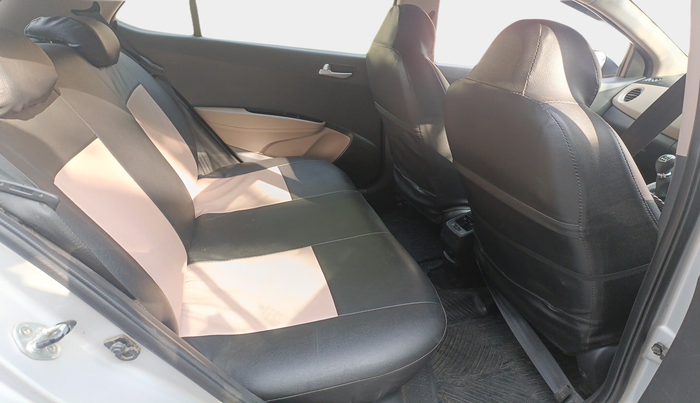 2017 Hyundai Grand i10 ASTA 1.2 KAPPA VTVT, Petrol, Manual, 52,083 km, interior