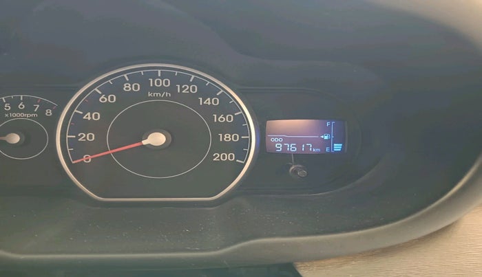 2011 Hyundai i10 MAGNA 1.2, Petrol, Manual, 97,617 km, interior