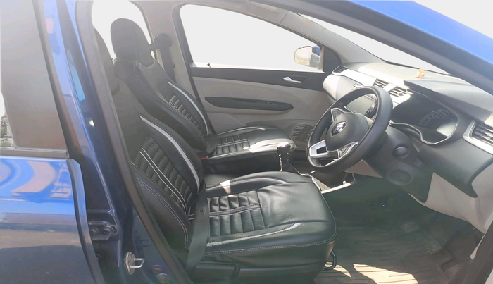 2019 Renault TRIBER RXZ, Petrol, Manual, 27,649 km, interior