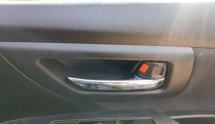 2017 Maruti S Cross ZETA 1.3, Diesel, Manual, 1,32,082 km, interior