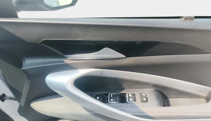 2023 MG HECTOR SHINE 2.0 DIESEL TURBO MT, Diesel, Manual, 54,285 km, interior