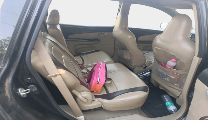 2014 Honda Mobilio 1.5L I-DTEC RS, Diesel, Manual, 1,59,641 km, interior