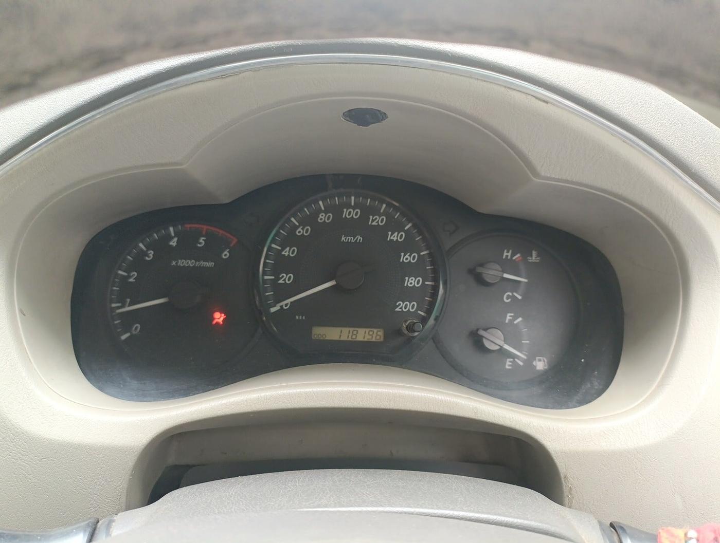 2013 Toyota Innova 2.5 GX 7 STR, Diesel, Manual, 1,18,196 km, interior