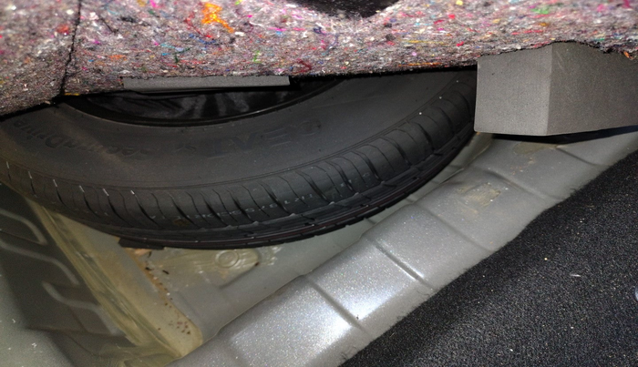 2024 Tata PUNCH PURE MT, Petrol, Manual, 8,054 km, tyre