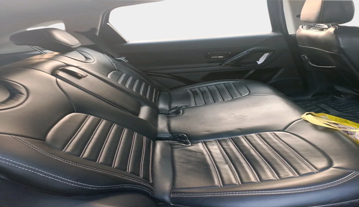 2022 Tata Harrier XT PLUS 2.0L KRYOTEC DARK EDITON, Diesel, Manual, 1,21,267 km, interior