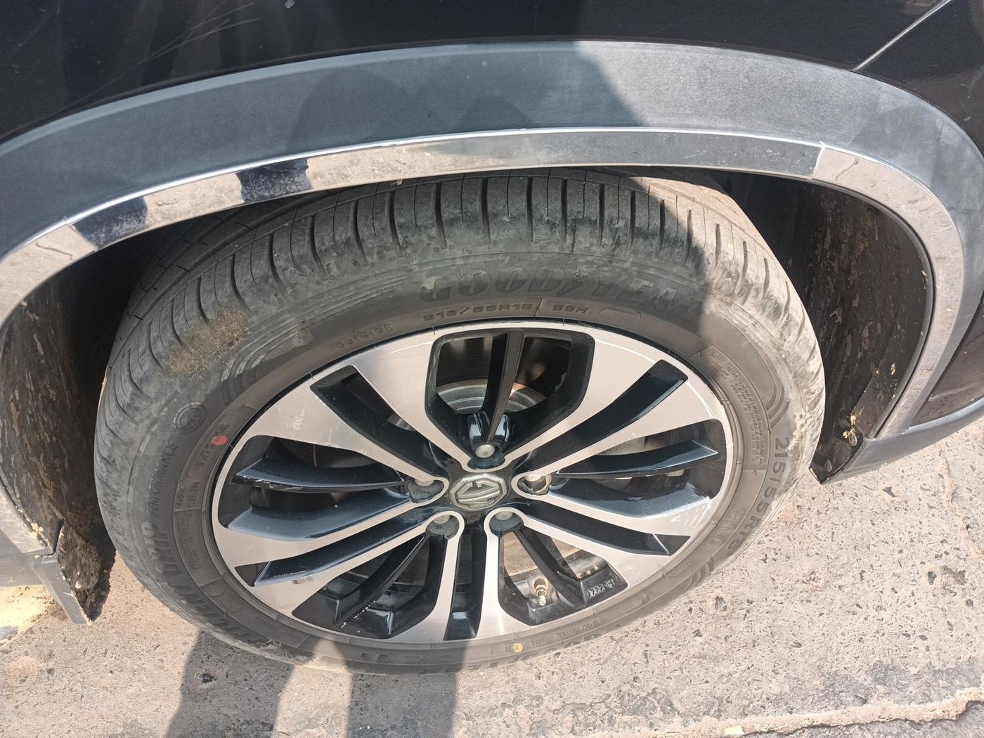 2022 MG HECTOR SHARP 2.0 DIESEL, Diesel, Manual, 57,981 km, tyre