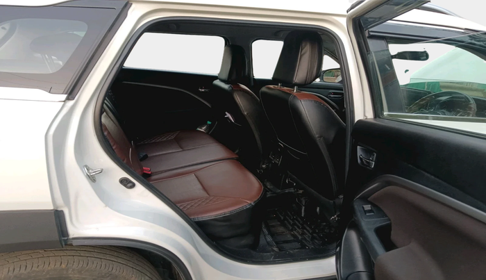 2024 Maruti BREZZA ZXI SMART HYBRID , Petrol, Manual, 17,734 km, interior