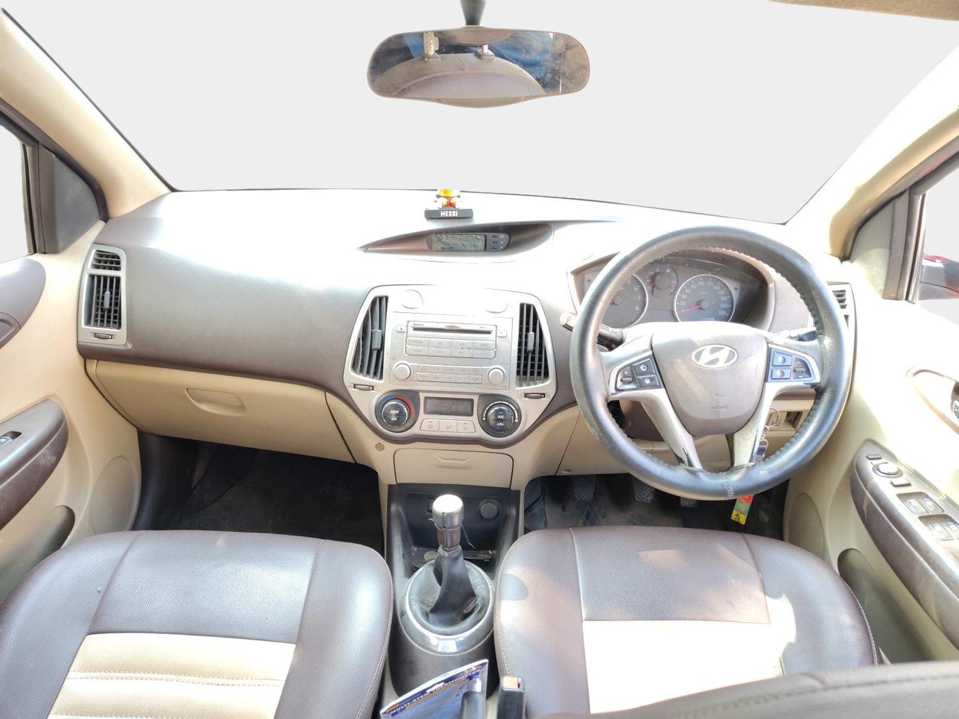 2011 Hyundai i20 SPORTZ 1.2, Petrol, Manual, 69,532 km, interior