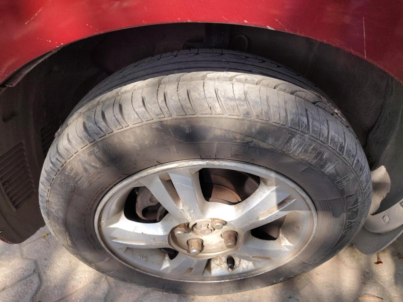2011 Hyundai i20 SPORTZ 1.2, Petrol, Manual, 69,532 km, tyre