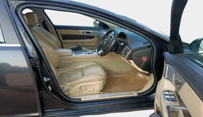 2013 Jaguar XF 2.2 DIESEL LUXURY, Diesel, Automatic, 49,117 km, interior