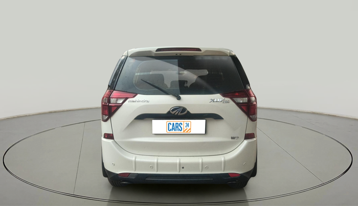 2018 Mahindra XUV500 W7, Diesel, Manual, 62,325 km, exterior