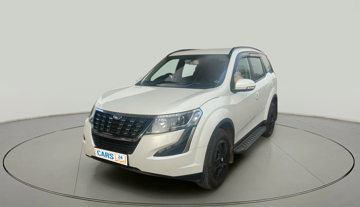 2018 Mahindra XUV500 W7, Diesel, Manual, 62,325 km, exterior