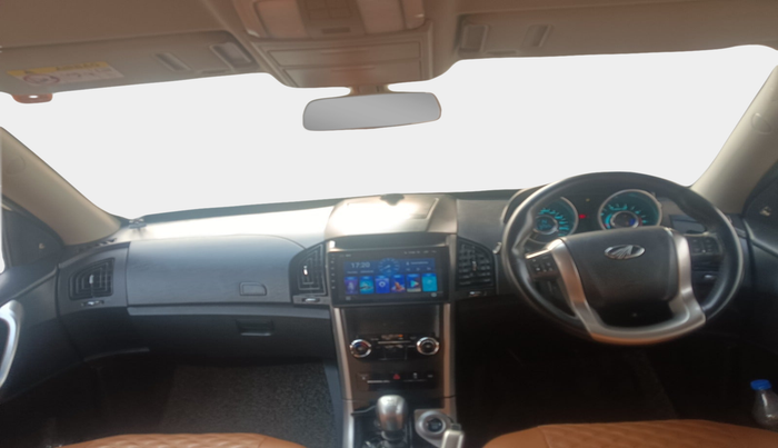2018 Mahindra XUV500 W7, Diesel, Manual, 62,325 km, interior