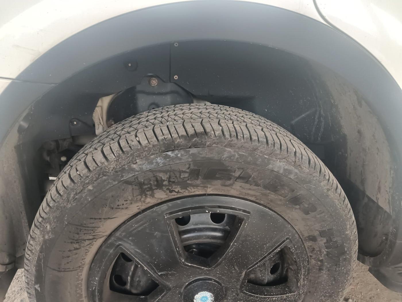 2018 Mahindra XUV500 W7, Diesel, Manual, 62,325 km, tyre