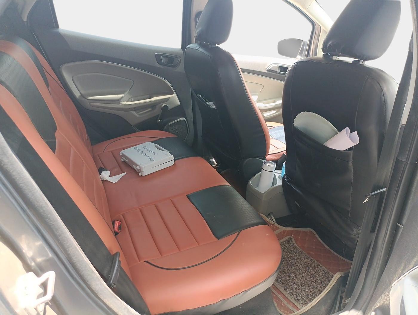 2014 Ford Ecosport AMBIENTE 1.5L DIESEL, Diesel, Manual, 1,54,000 km, interior