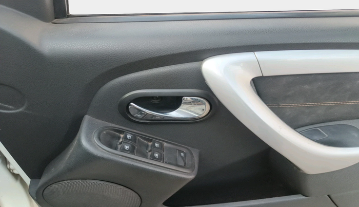 2015 Renault Duster 85 PS RXL DIESEL EXPLORE LE, Diesel, Manual, 10,000 km, interior