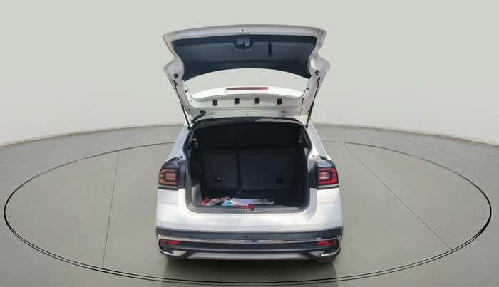 2023 Volkswagen TAIGUN HIGHLINE 1.0 TSI MT, Petrol, Manual, 6,175 km, exterior