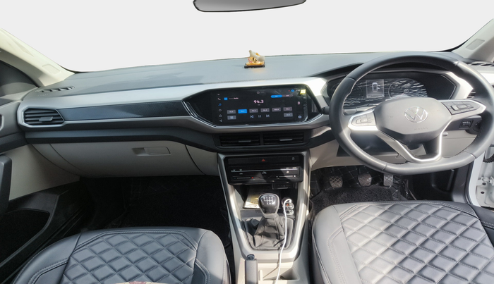 2023 Volkswagen TAIGUN HIGHLINE 1.0 TSI MT, Petrol, Manual, 6,175 km, interior