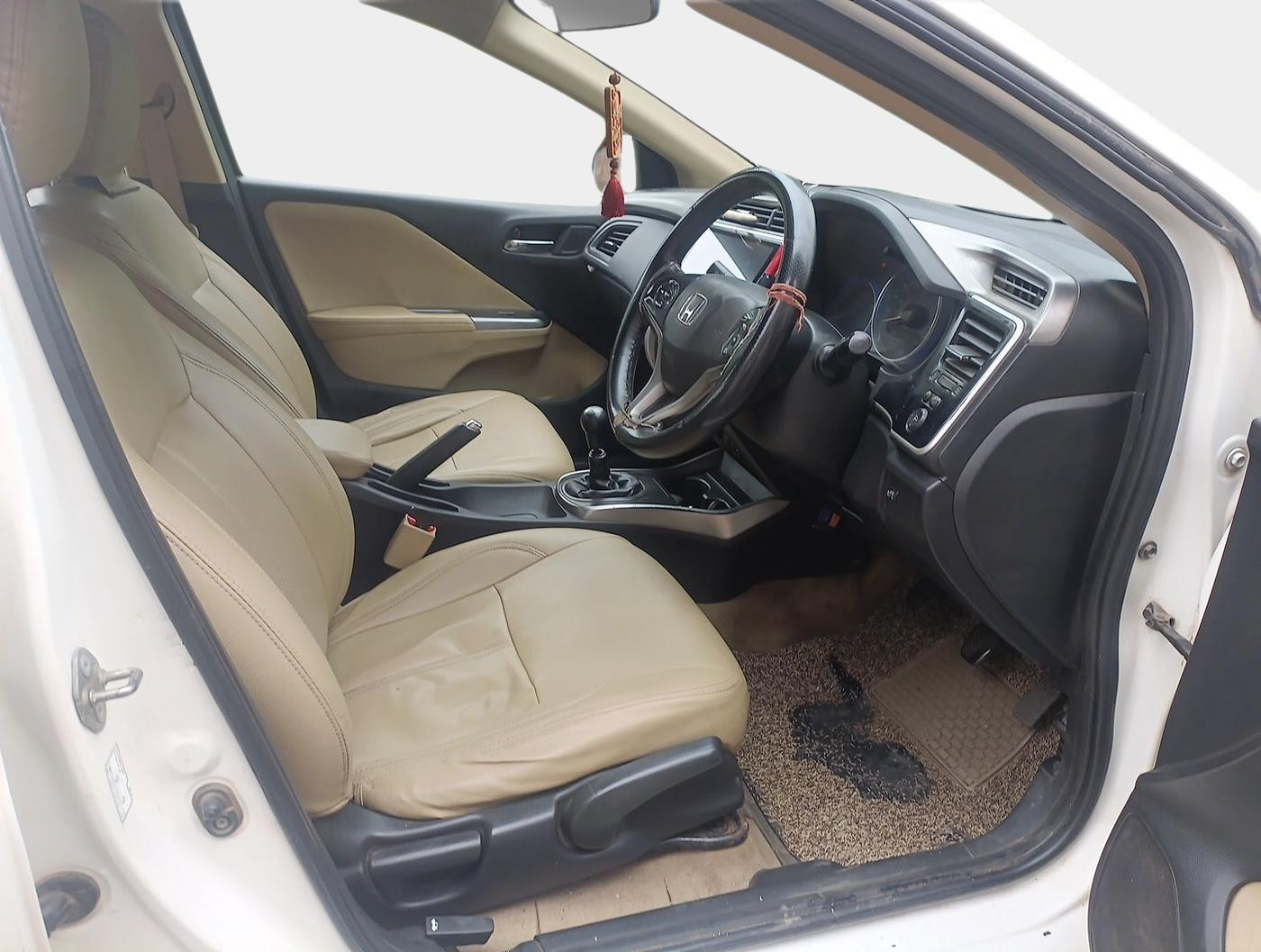 2014 Honda City 1.5L I-DTEC VX, Diesel, Manual, 84,000 km, interior