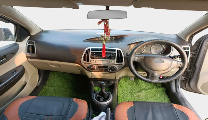 2012 Hyundai i20 MAGNA 1.2, Petrol, Manual, 89,326 km, interior