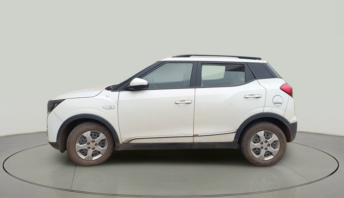 2022 Mahindra XUV300 W6 1.5 Diesel, Diesel, Manual, 36,643 km, exterior