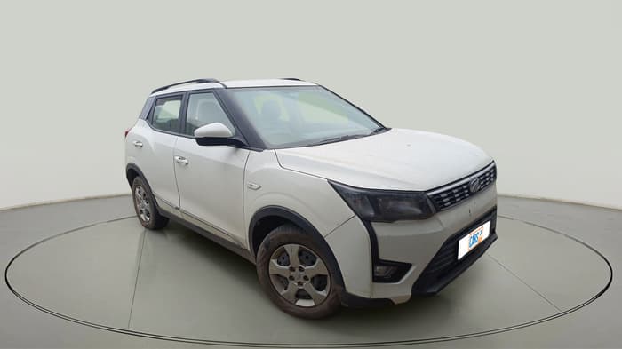 2022 Mahindra XUV300 W6 1.5 Diesel, Diesel, Manual, 36,643 km, exterior